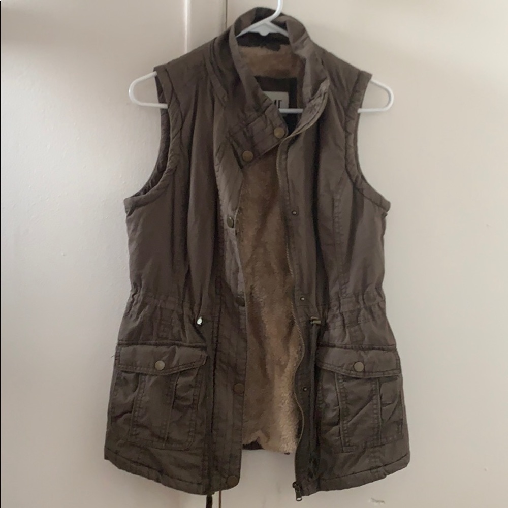 Fall vest